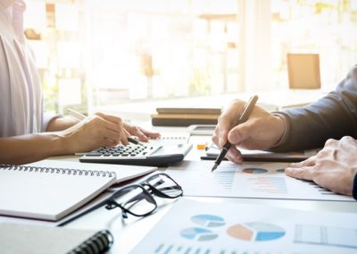 Como os escritórios e os departamentos jurídicos podem melhorar a eficiência e aumentar sua produtividade?