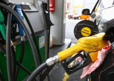 GAZETA DO POVO – Como Bolsonaro quer baixar o preço da gasolina e por que será tão difícil